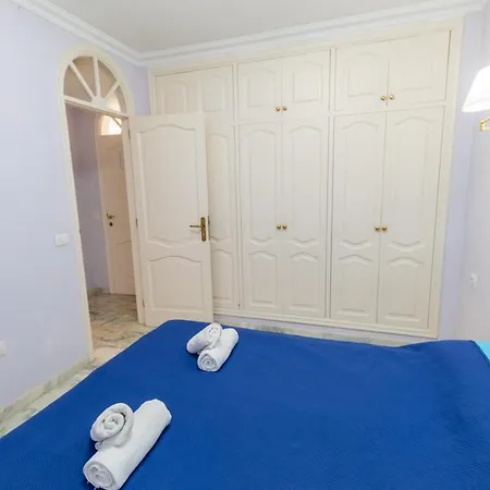 Lovely First Floor In Front Of The Ocean Puerto de Santiago (Tenerife)